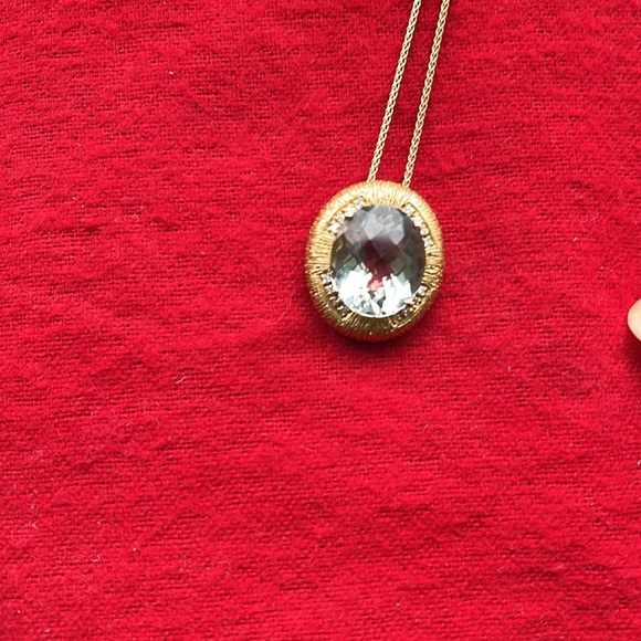 My Michelle 18k green amethyst and diamond pendant with chain - Picture 6 of 8